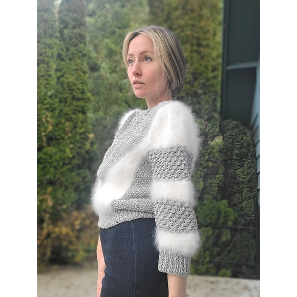 Vintage Canadian Hand Made Silver Knit White Angora  Sweater 80s Sz S - Picture 7 of 15